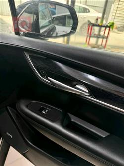 كاديلاك XT5